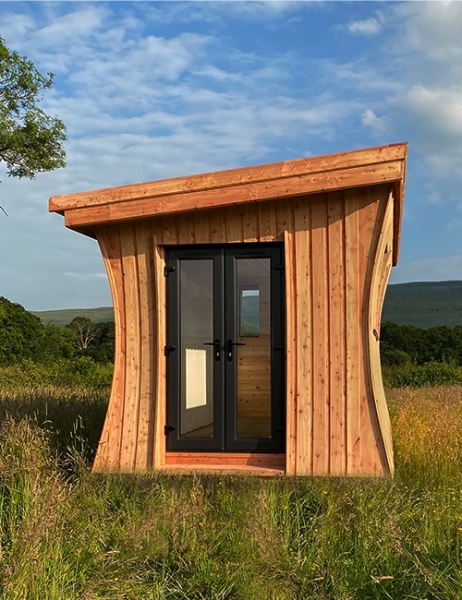 Concave-Cabin