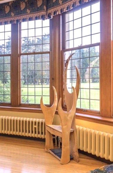 Three-Curve-Throne-Boquhan-House-copy