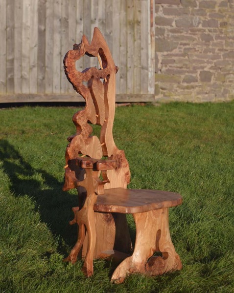 Throne-1